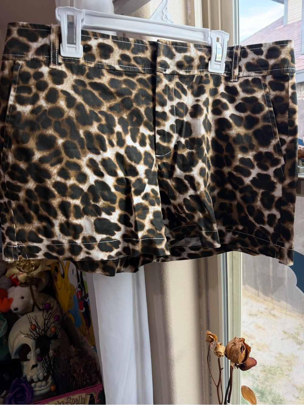 New York & company Leopard Print Women’s Shorts size 6 - Picture 11 of 17